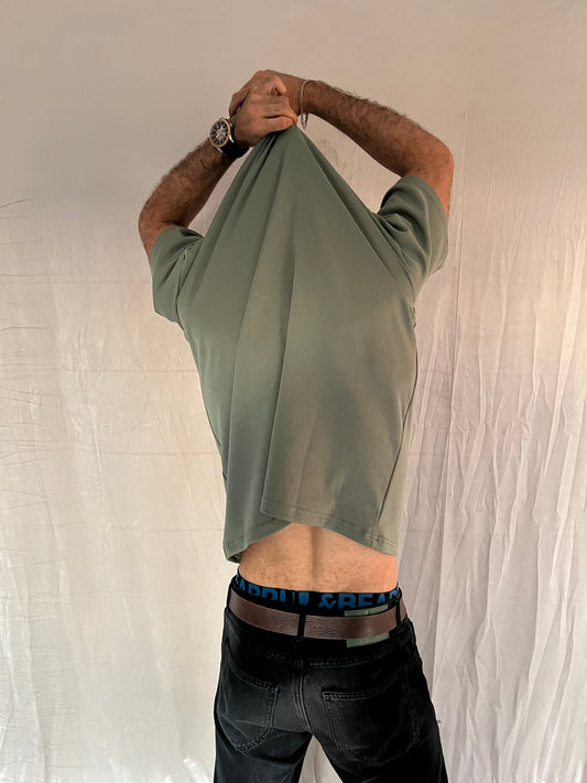 ZIL Army Green Oversized Tee | تيشيرت أوفرسايز زيتي