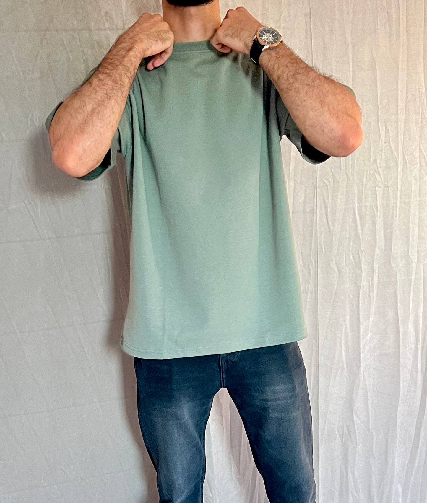 ZIL Army Green Oversized Tee | تيشيرت أوفرسايز زيتي